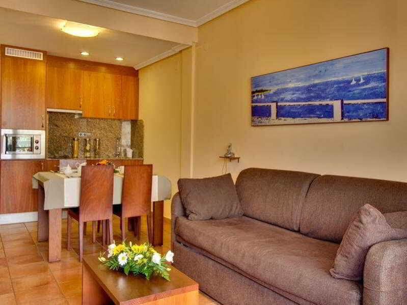 Apartahotel Ona Ogisaka Garden 3*